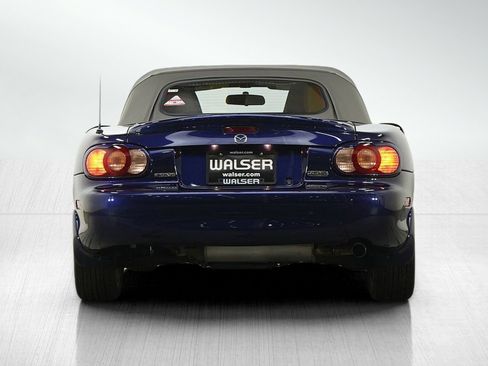 Used 2003 MAZDA MX-5 Miata Shinsen RWD image 4