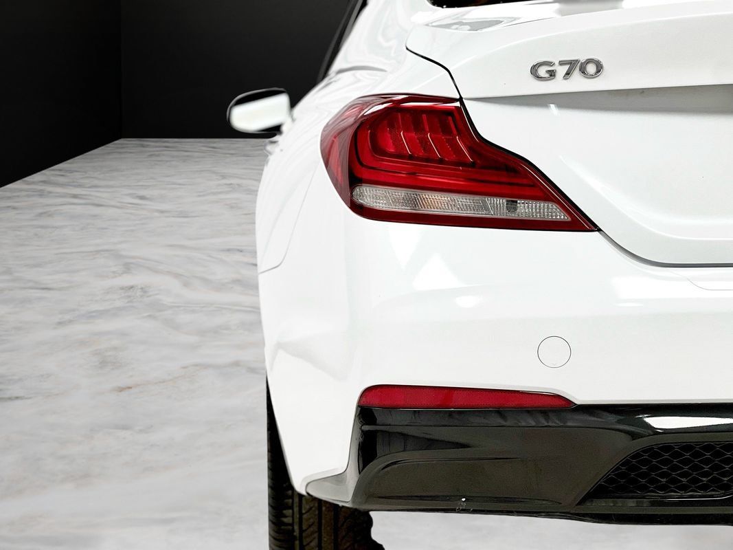 Used 2019 Genesis G70 2.0T Sport RWD image 14