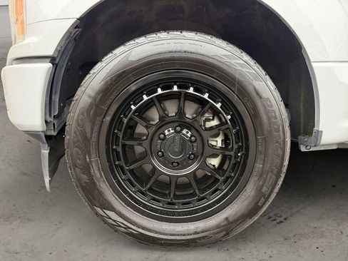 Used 2018 Ford F150 XL w/ Equipment Group 101A Mid image 14