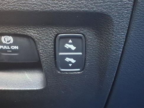 Used 2022 RAM 1500 Lone Star image 12