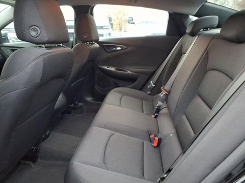 Used 2024 Chevrolet Malibu LS image 17