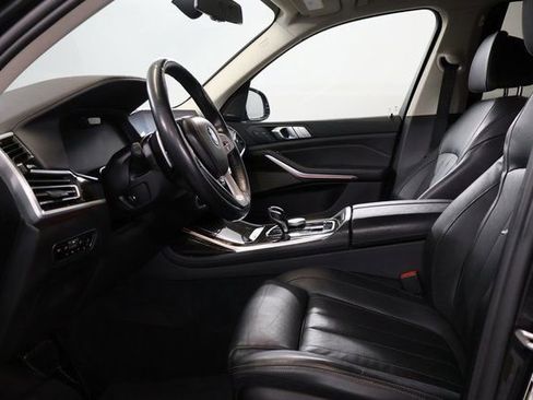 Used 2020 BMW X7 xDrive40i w/ Premium Package image 11