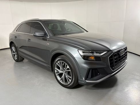 Used 2020 Audi Q8 Premium Plus AWD/4WD image 2