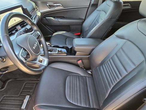 Certified 2023 Kia Sportage SX image 18