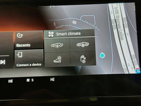 Used 2025 Aston Martin DBX 707 AWD/4WD image 16