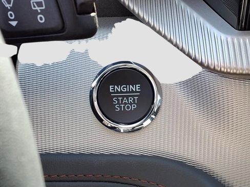 New 2026 Ford Explorer Active w/ Active Comfort Package image 13