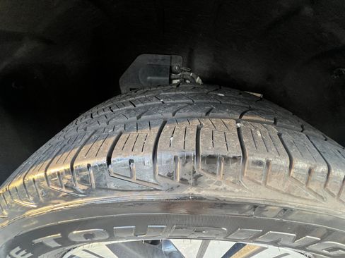 Used 2022 Nissan Rogue SV w/ SV Premium Package image 32