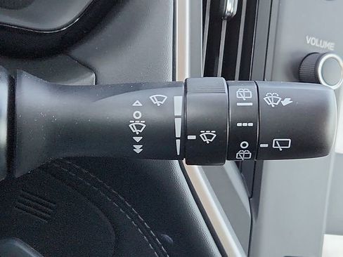 Certified 2025 Subaru Outback image 22