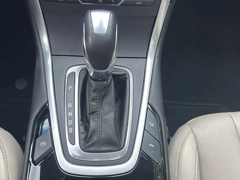 Used 2018 Ford Edge Titanium w/ Equipment Group 302A FWD image 14