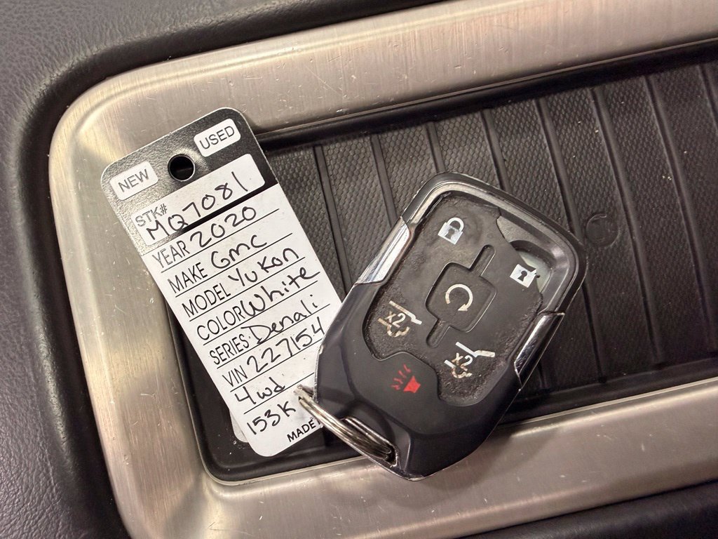 Used 2020 GMC Yukon Denali w/ Denali Premium Package AWD/4WD image 50