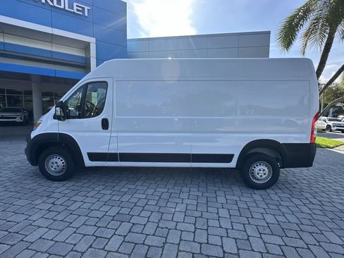 Used 2025 RAM ProMaster 2500 w/ Convenience Group FWD image 31