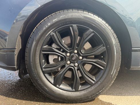 Used 2022 Ford Edge SE w/ Black Appearance Package AWD/4WD image 11