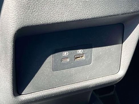 Used 2023 Nissan Rogue SV w/ SV Premium B Package image 13