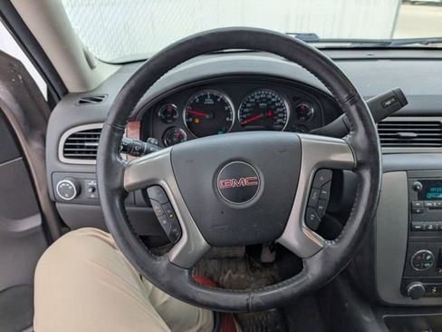 Used 2013 GMC Yukon XL SLT w/ SLT-2 Equipment Package image 10