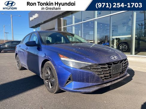 Used 2022 Hyundai Elantra SEL w/ Convenience Package image 1