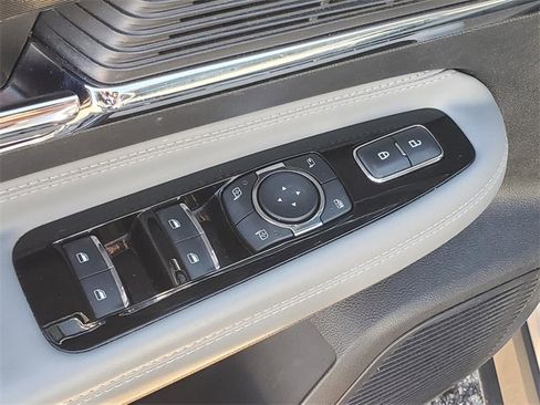 Used 2022 Lincoln Corsair Reserve w/ Equipment Group 201A image 12