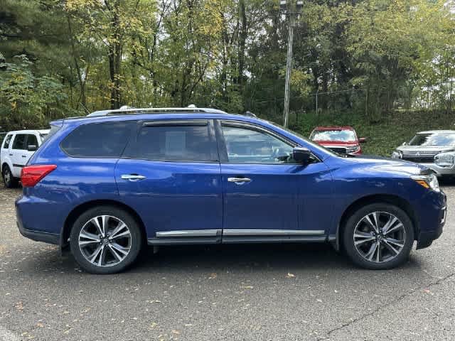 Used 2018 Nissan Pathfinder Platinum AWD/4WD image 3