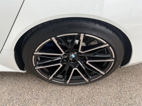 Used 2025 BMW M5 w/ Carbon Package image 7