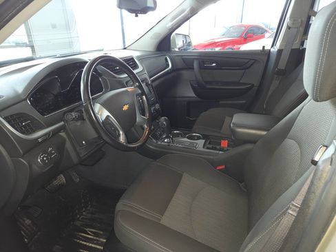 Used 2015 Chevrolet Traverse LT w/ Style and Technology Package FWD image 15