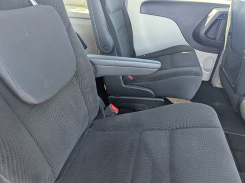 Used 2017 Dodge Grand Caravan SE w/ Power Window Group image 13