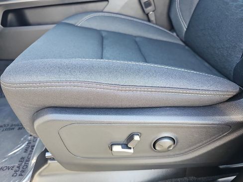 New 2026 RAM 1500 4x4 Crew Cab image 29