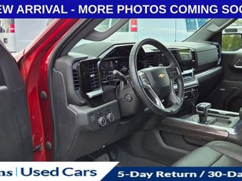 Certified 2023 Chevrolet Silverado 1500 LTZ w/ LTZ Premium Package AWD/4WD image 12