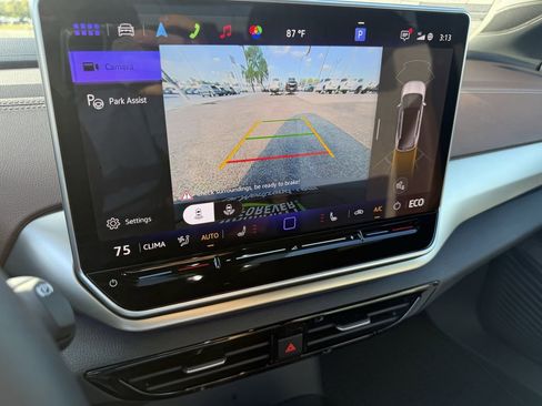 New 2025 Volkswagen ID.4 Pro image 20