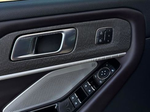 New 2026 Ford Explorer Platinum RWD image 25