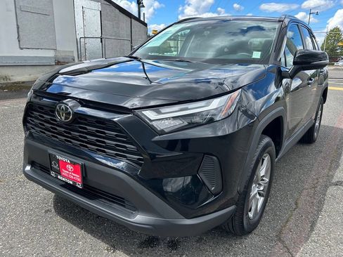 Used 2024 Toyota RAV4 XLE w/ Convenience Package AWD/4WD image 1