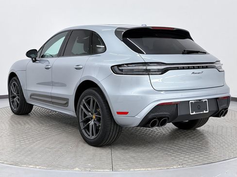 Used 2025 Porsche Macan AWD/4WD image 3