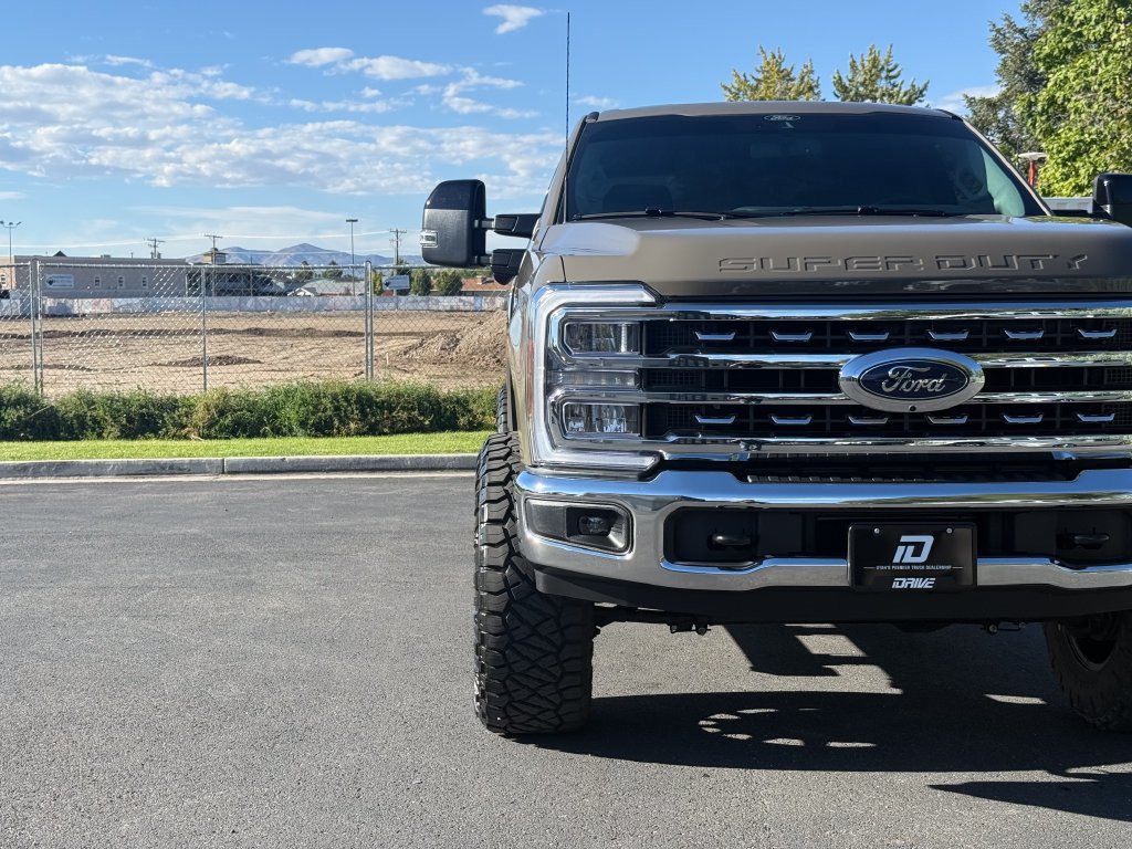 Used 2026 Ford F250 Lariat AWD/4WD image 4