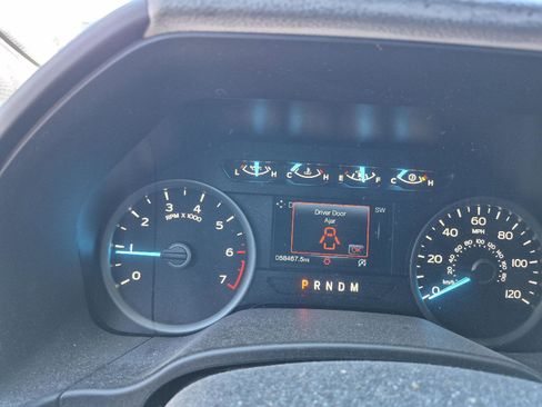 Used 2019 Ford F150 XLT w/ Equipment Group 302A Luxury image 6