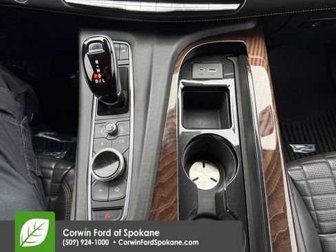 Used 2022 Cadillac Escalade Sport Platinum w/ LPO, ONYX Package image 37