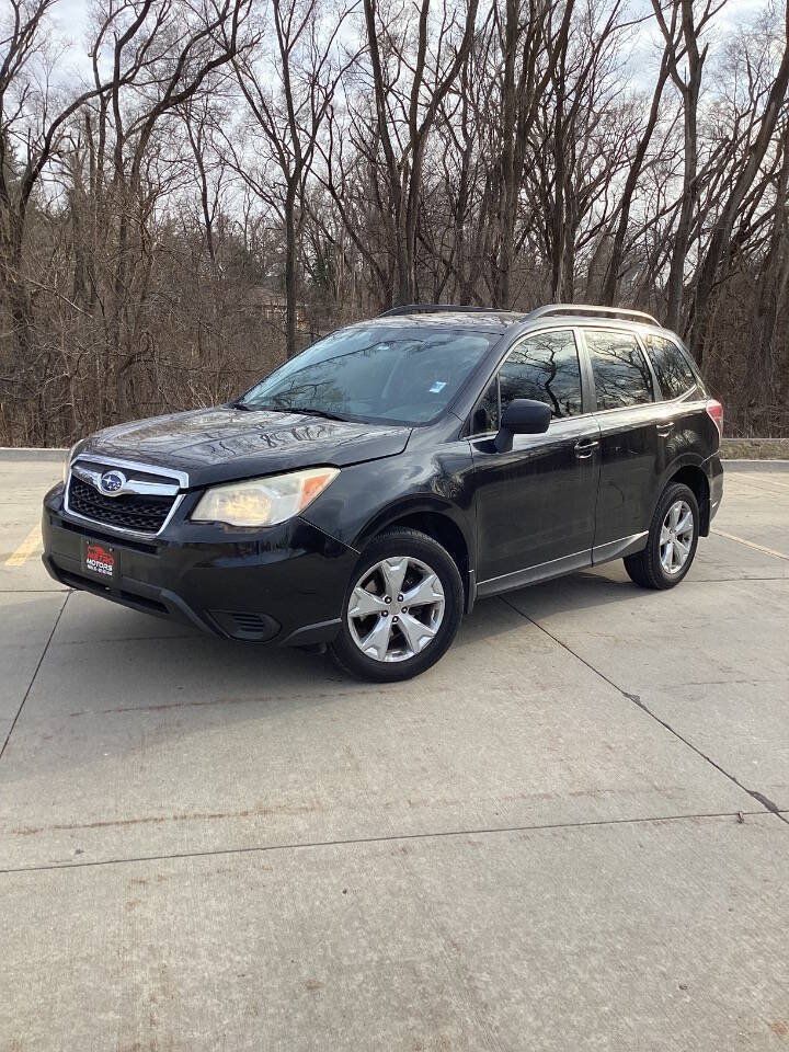 Used 2015 Subaru Forester 2.5i w/ Alloy Wheel Package AWD/4WD image 2