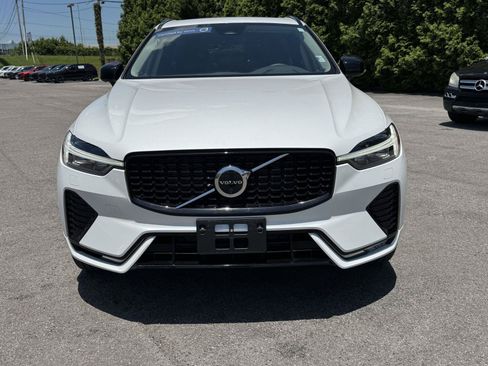 Certified 2025 Volvo XC60 B5 Plus AWD/4WD image 8