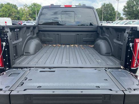Used 2025 Ford F150 Lariat w/ Equipment Group 502A High AWD/4WD image 7
