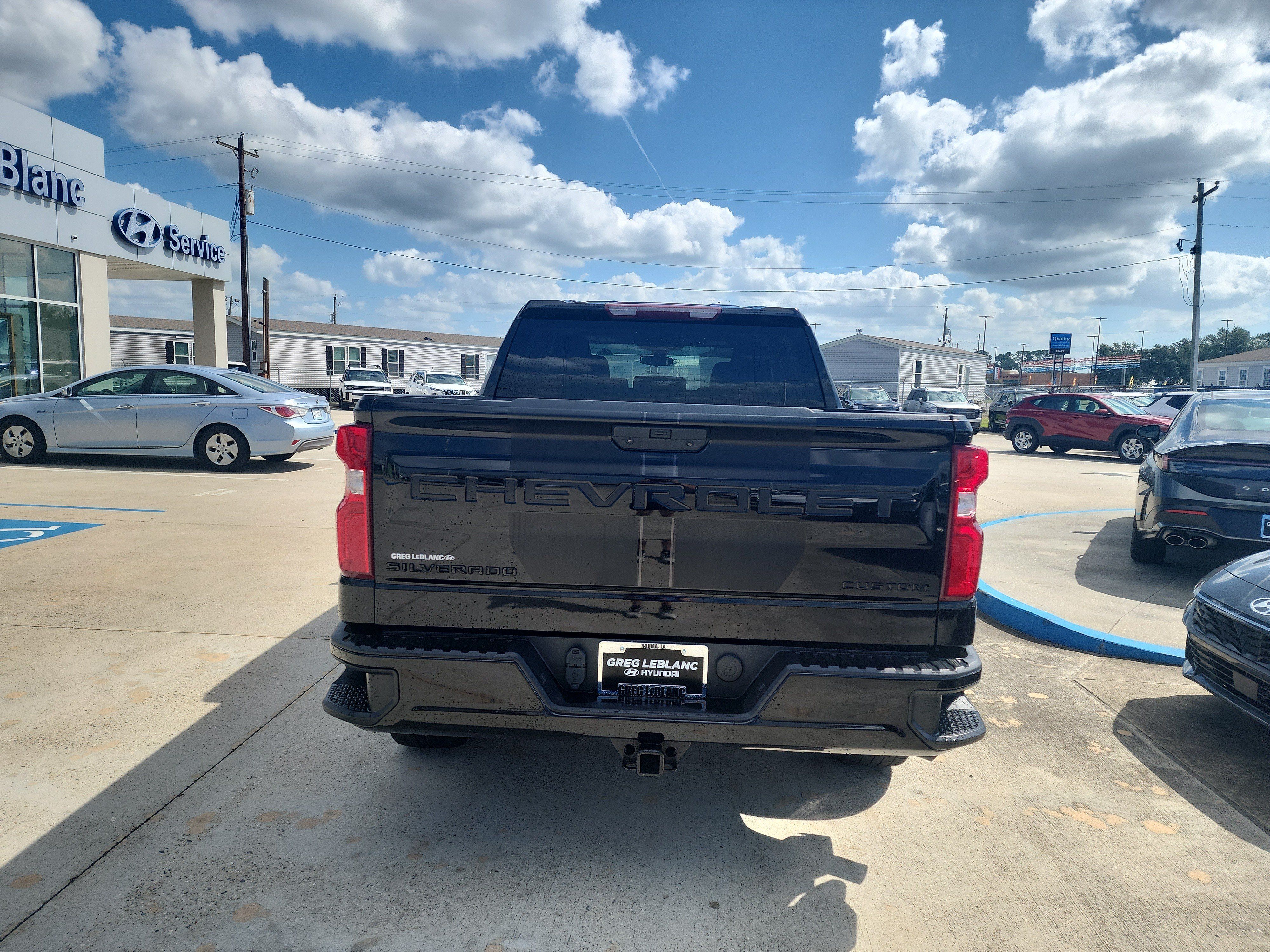 Used 2022 Chevrolet Silverado 1500 Custom w/ Rally Edition RWD image 6