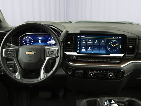 Used 2024 Chevrolet Silverado 2500 LT w/ All Star Edition AWD/4WD image 3