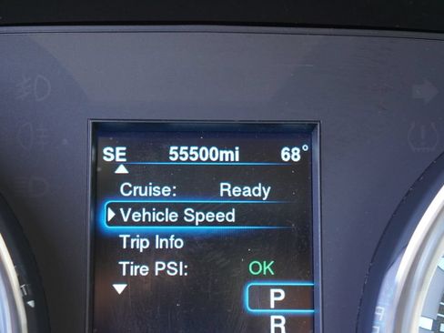 Used 2013 Chrysler 300 AWD w/ Driver Convenience Group image 18