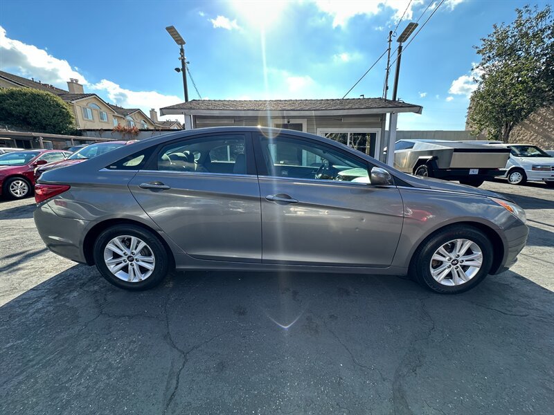 Used 2013 Hyundai Sonata GLS FWD image 4