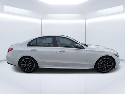 Used 2024 Mercedes-Benz C 300 Sedan image 2
