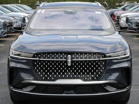 Used 2024 Lincoln Nautilus Reserve w/ Equipment Group 202A AWD/4WD image 29