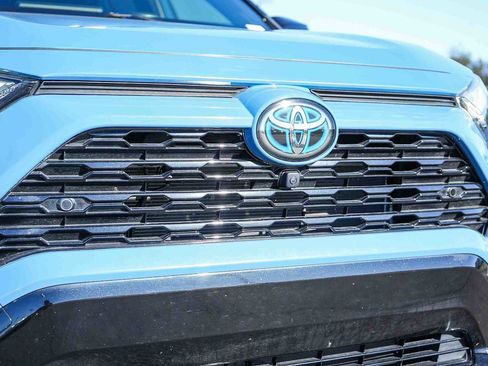 Used 2024 Toyota RAV4 XSE image 5