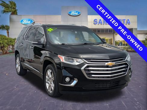 Used 2021 Chevrolet Traverse High Country FWD image 1