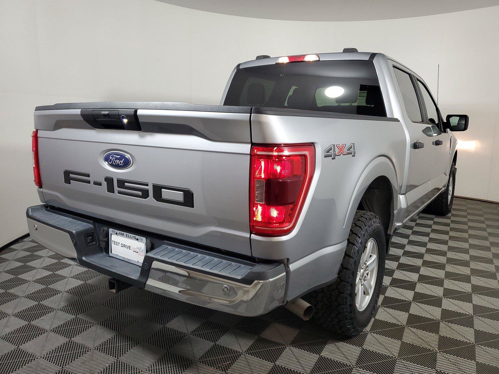 Used 2022 Ford F150 XLT w/ Trailer Tow Package AWD/4WD image 4