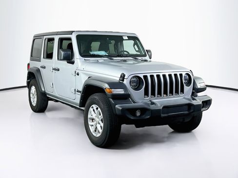 Used 2023 Jeep Wrangler Unlimited Sport AWD/4WD image 3