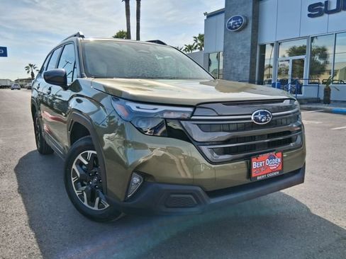 New 2026 Subaru Forester Premium AWD/4WD image 1