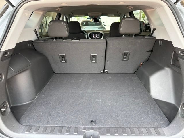 Used 2023 GMC Terrain SLE FWD image 19