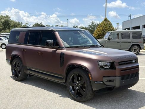 New 2026 Land Rover Defender 130 X-Dynamic SE AWD/4WD image 7