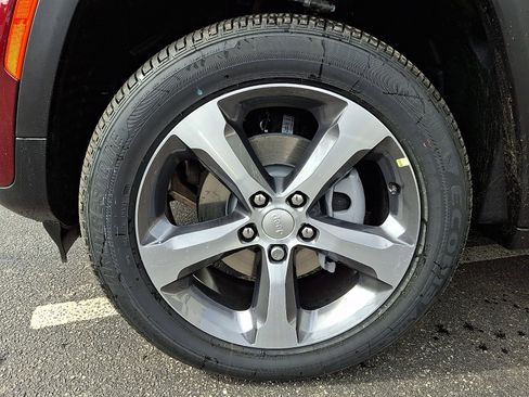 New 2026 Jeep Grand Cherokee Limited image 5